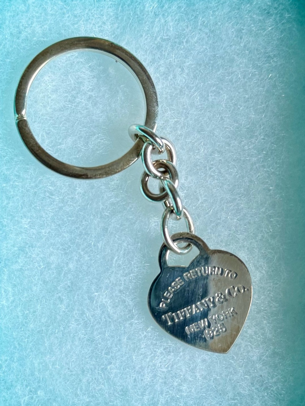 Tiffany & Co. Silver Heart Keyring with Signature Blue Box - Picture 2 of 4